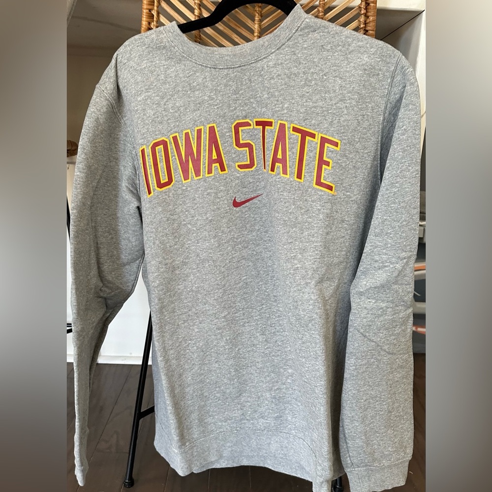 Iowa state Nike crewneck, NWOT